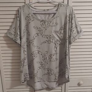 Wonderly Light Green Leaf Print Short Sleeve Top